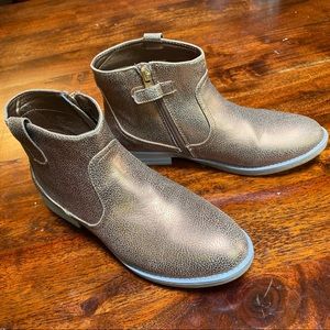 Reaction Kenneth Cole Girls Vintage Gold Boots